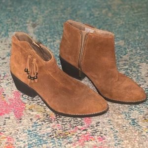 White Mountain 9.5 women’s brown boots